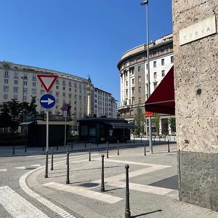 Downtown Apartment Milan Bagian luar foto