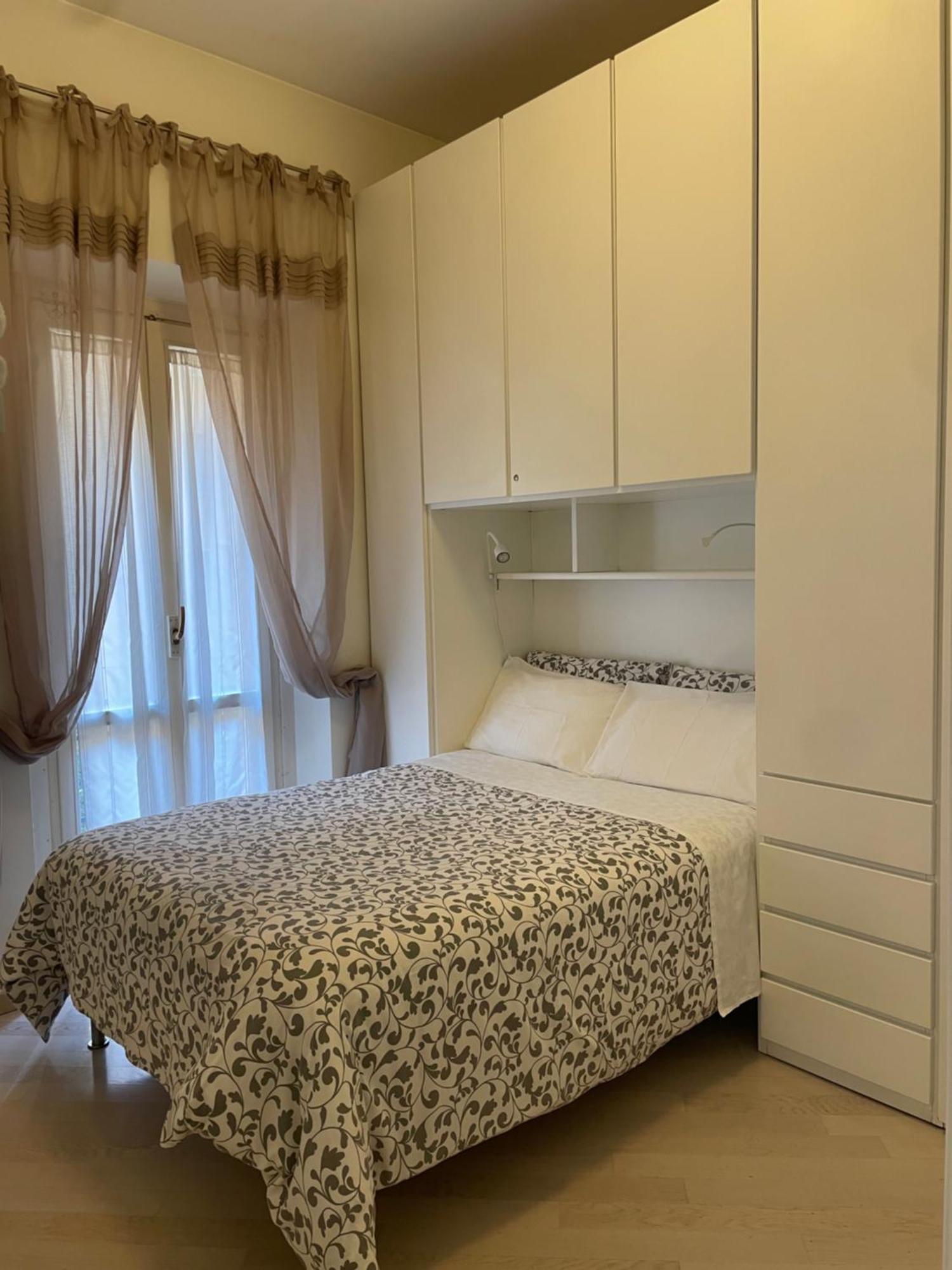 Downtown Apartment Milan Bagian luar foto