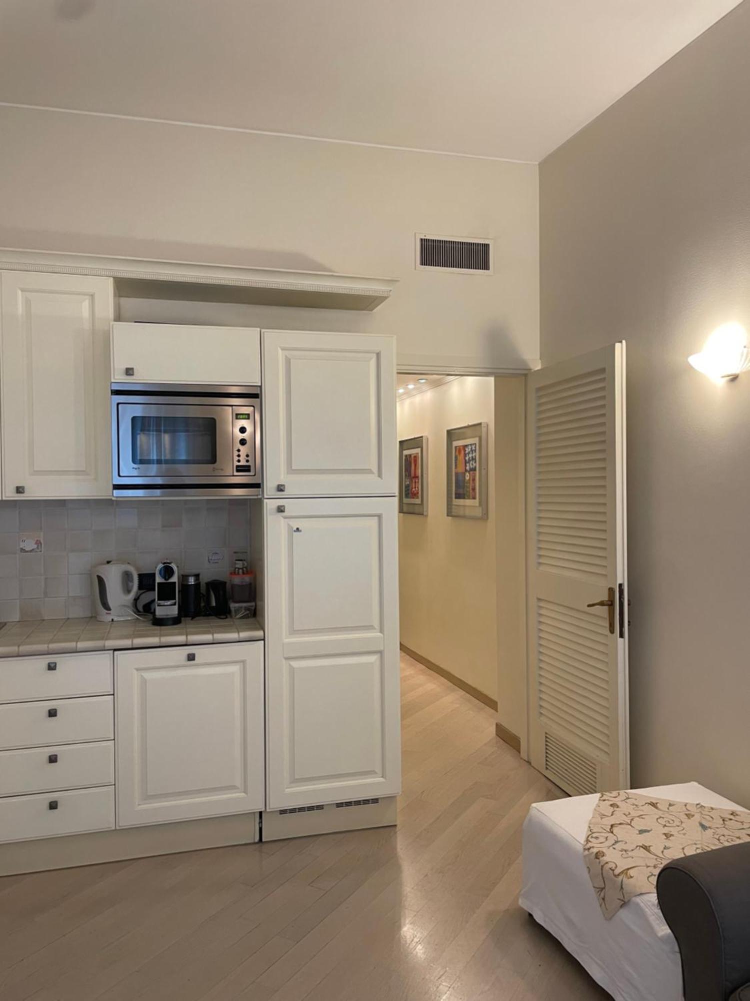 Downtown Apartment Milan Bagian luar foto