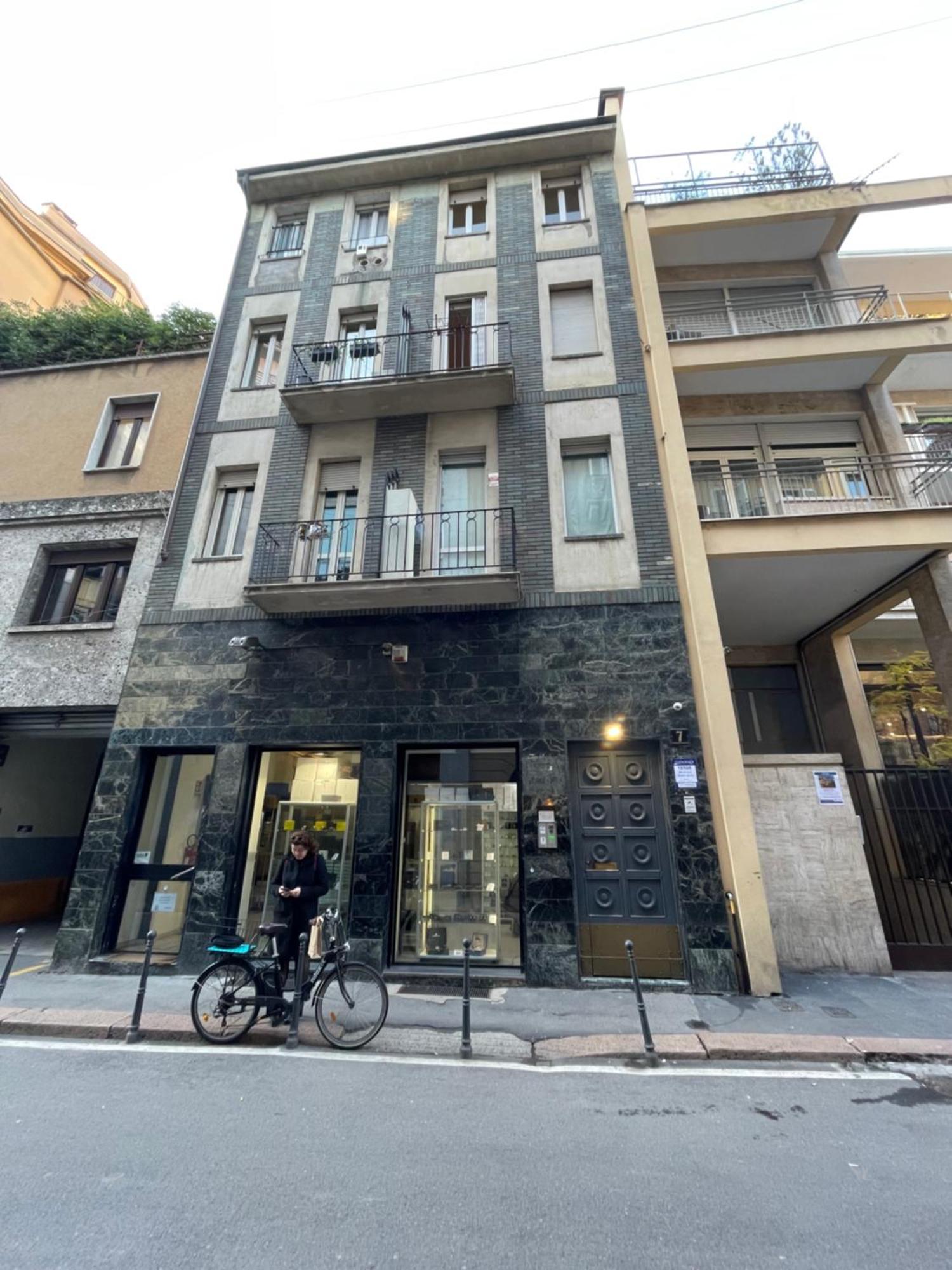 Downtown Apartment Milan Bagian luar foto