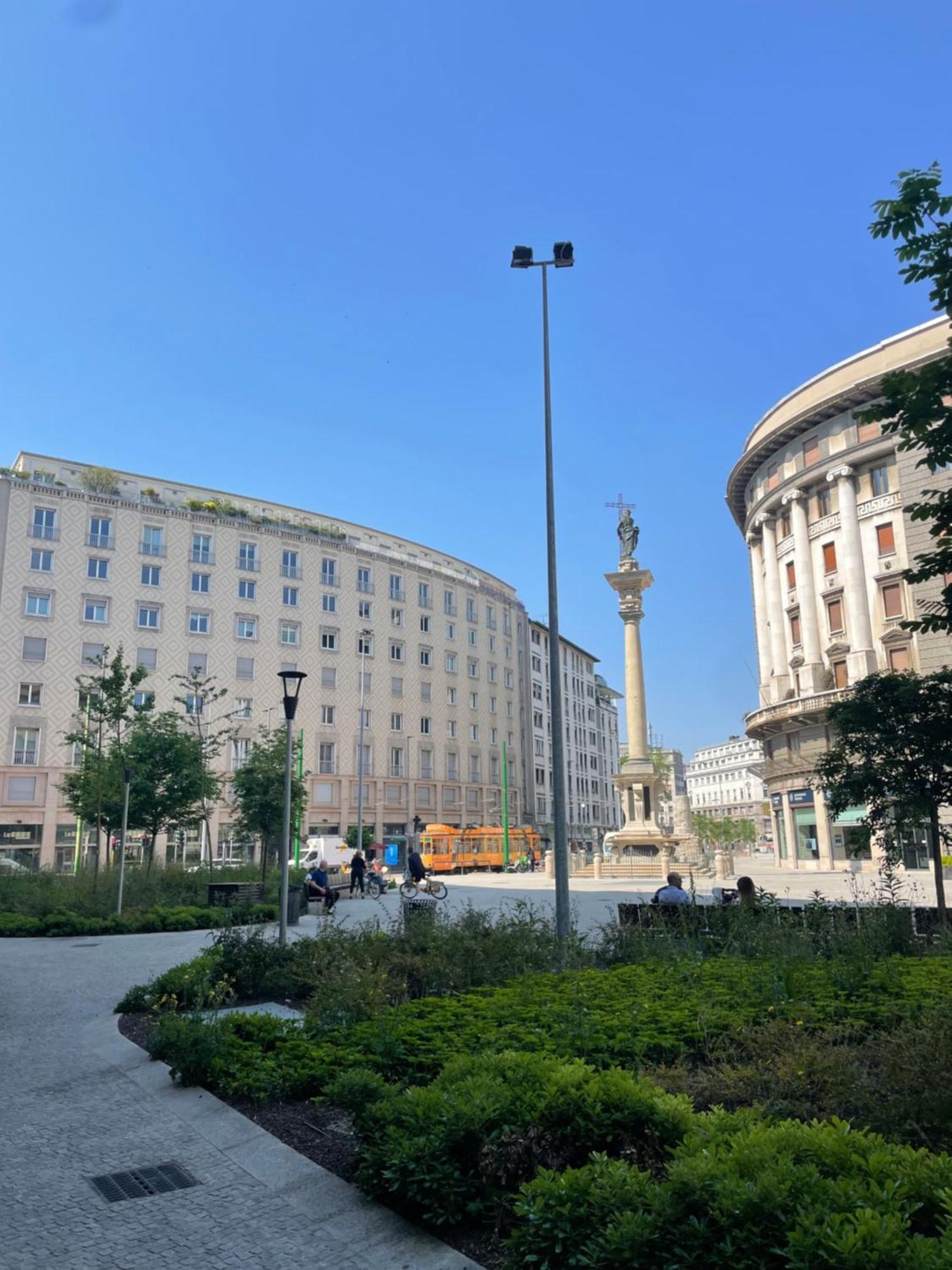 Downtown Apartment Milan Bagian luar foto