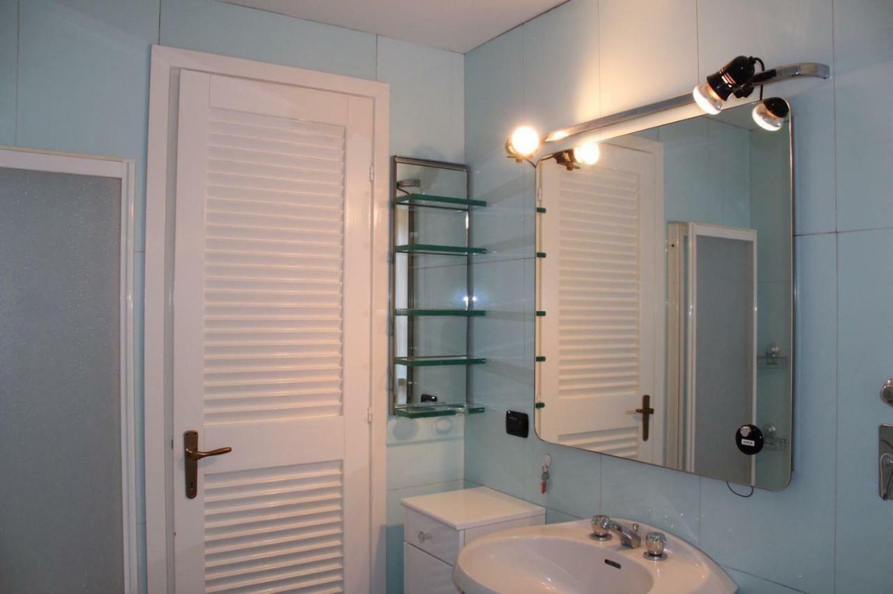 Downtown Apartment Milan Bagian luar foto