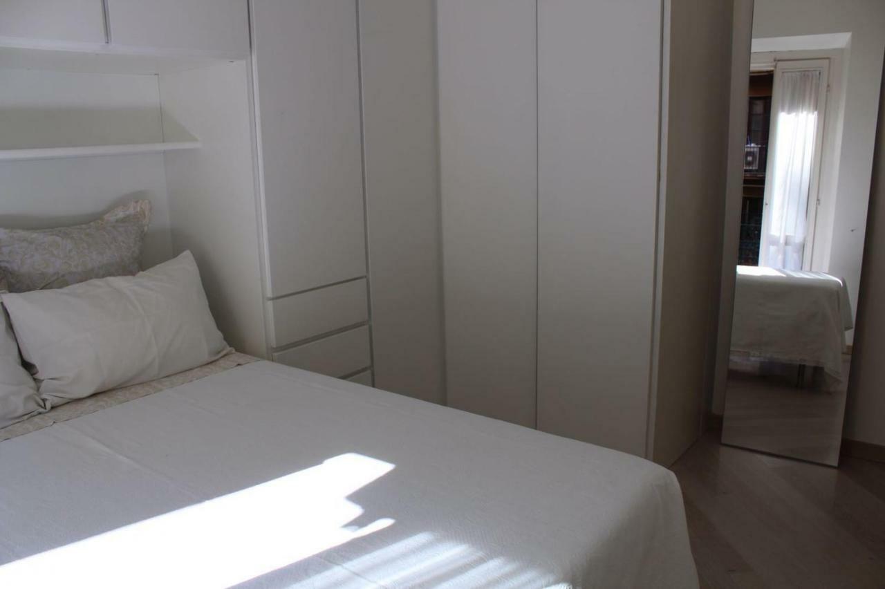 Downtown Apartment Milan Bagian luar foto