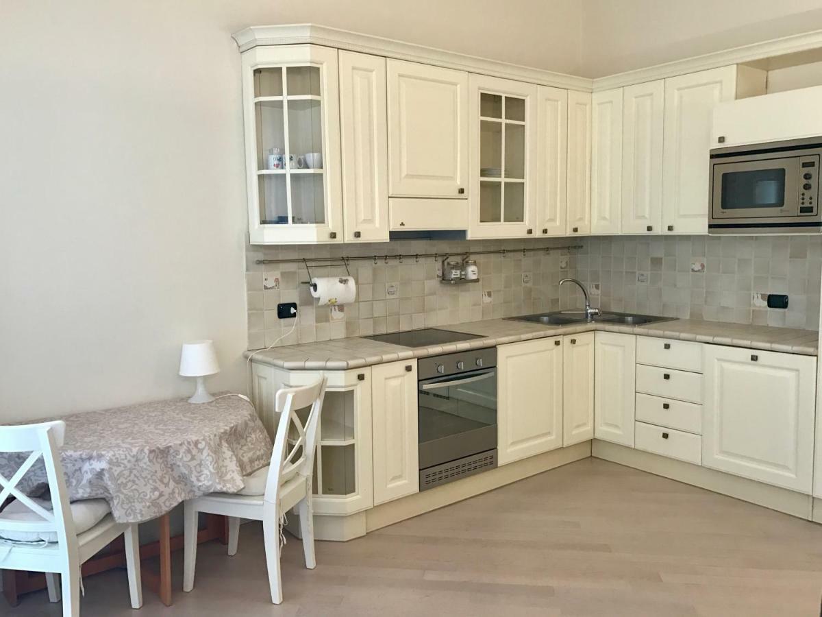 Downtown Apartment Milan Bagian luar foto