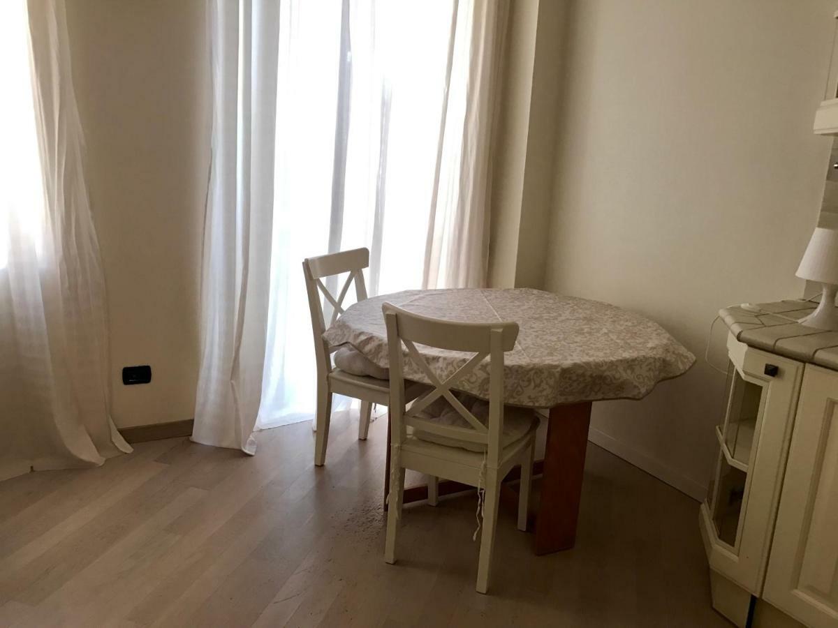 Downtown Apartment Milan Bagian luar foto